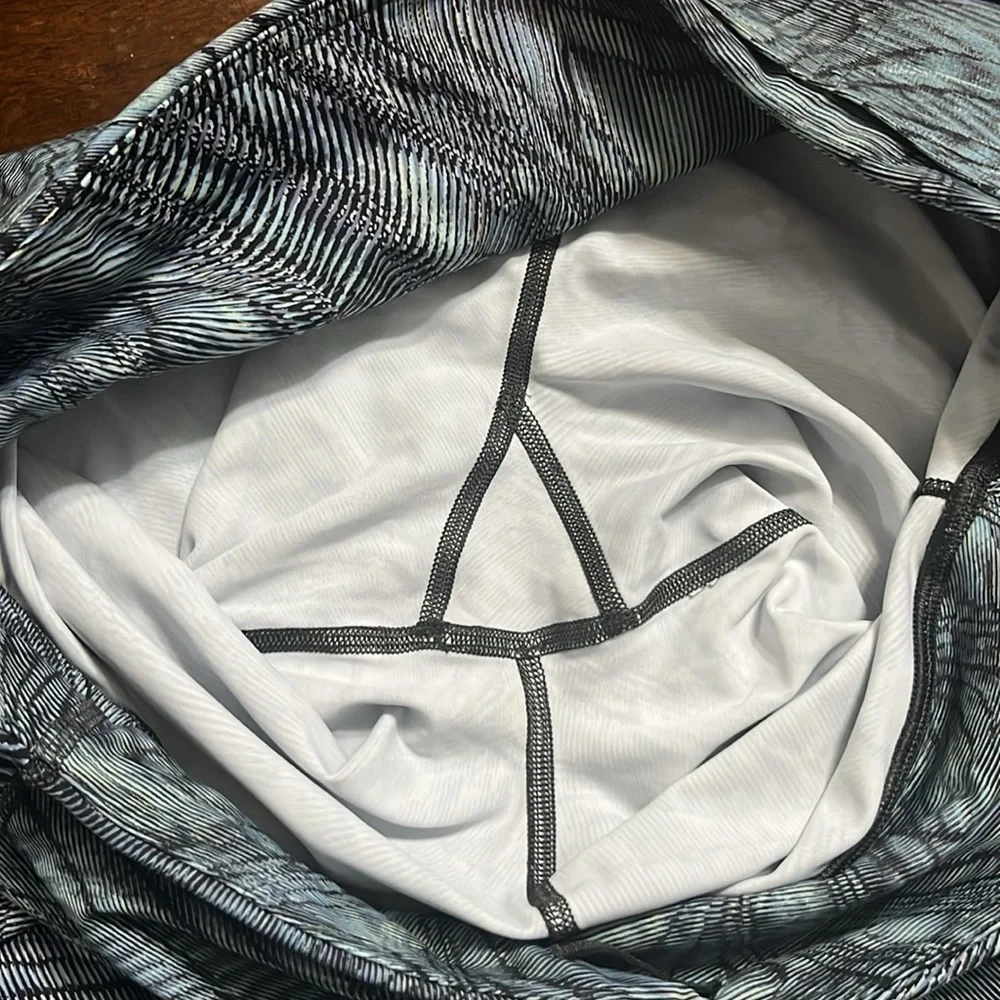 lululemon athletica size 12